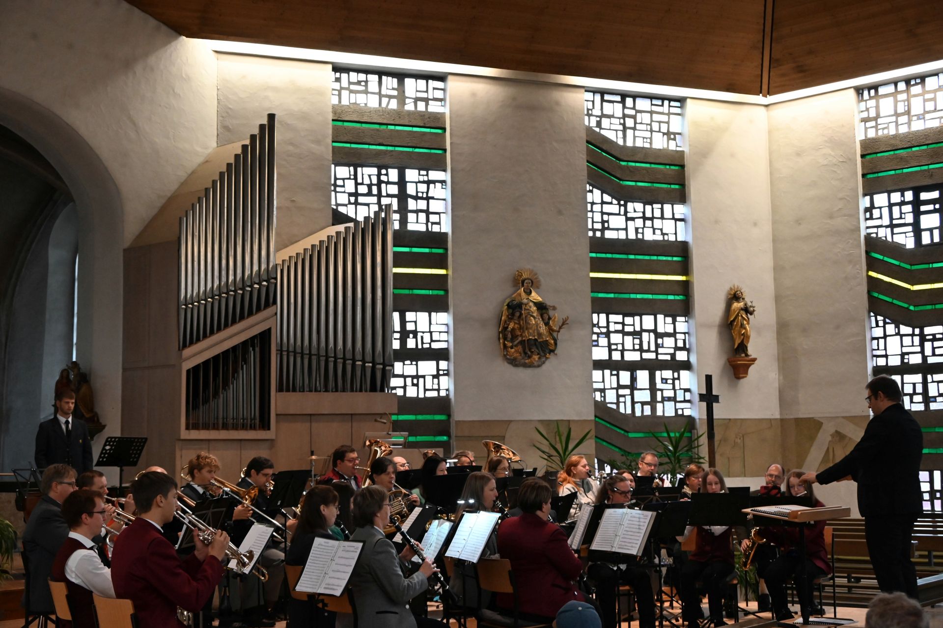 Kreisorchester Amberg-Sulzbach begeistert beim Kirchenkonzert in Gebenbach